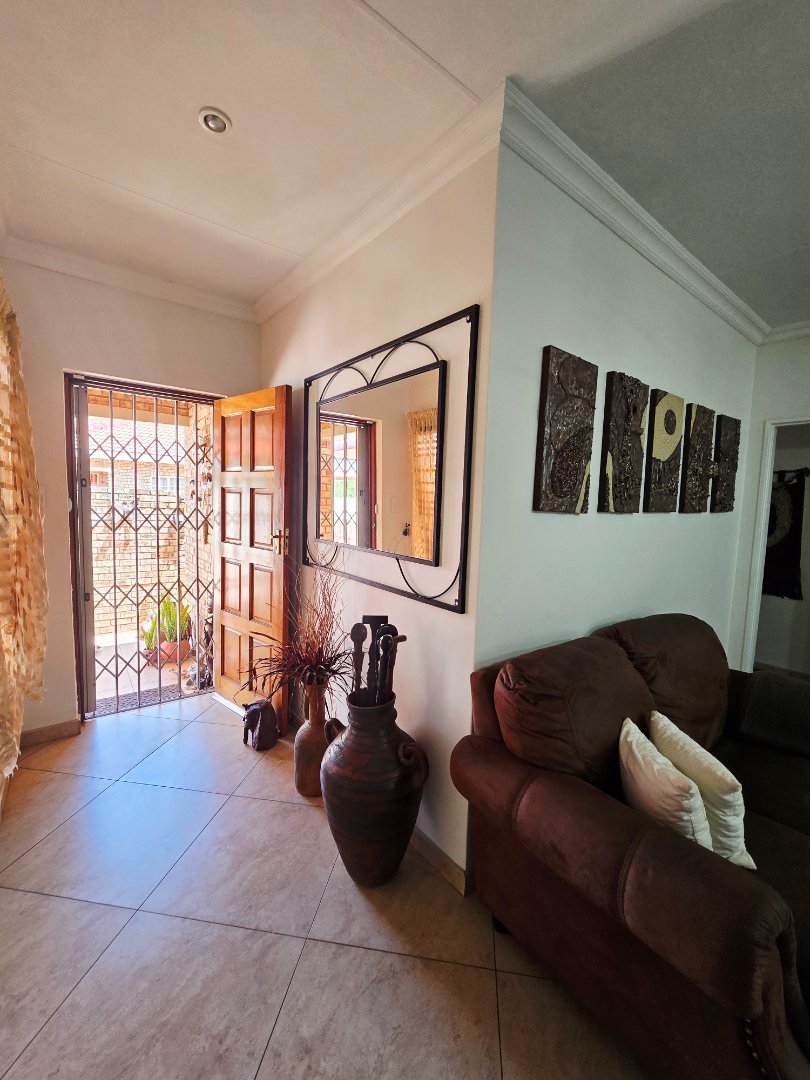 3 Bedroom Property for Sale in Flimieda North West
